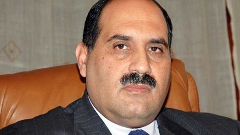 وزير التجارة يتوعد المحتكرين
