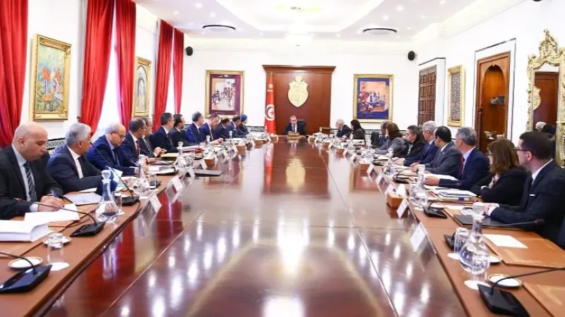 مجلس الوزراء يوافق على عدد من مشاريع القوانين والأوامر..التفاصيل