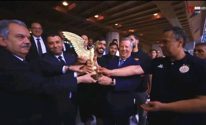 الترجي يتسلم لقب البطولة والمنستيري يشارك في رابطة الأبطال...و النجم في "الكاف"