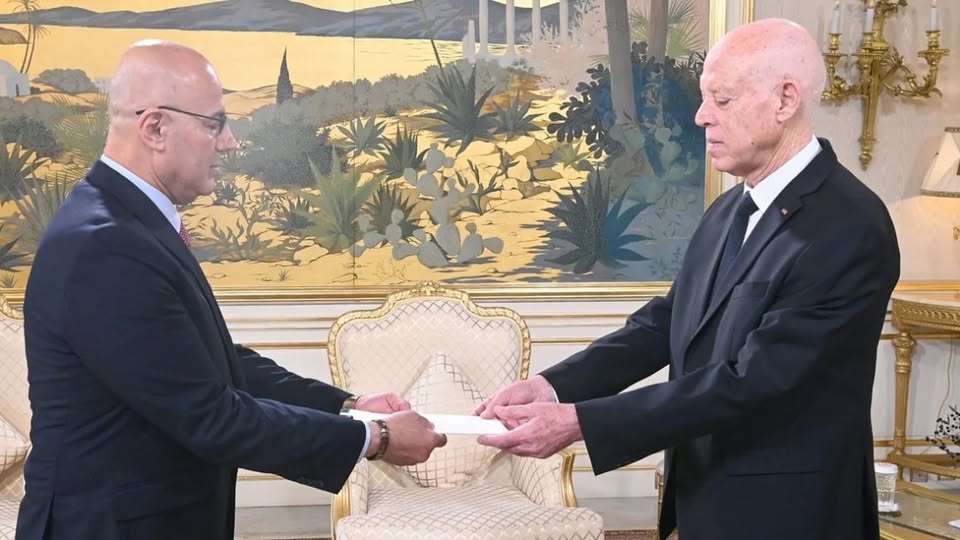 السفير الأمريكي الجديد بتونس: نتطلع معا لبدء فصل جديد من التعاون