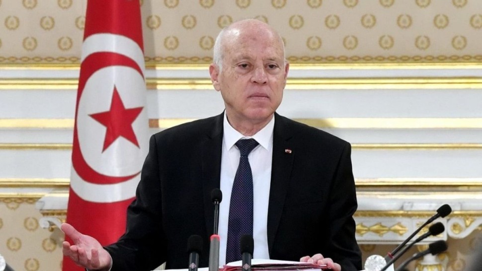 رئيس الجمهورية... عاهدنا الشعب أن نخوض حربا بلا هوادة على الفساد و المفسدين 