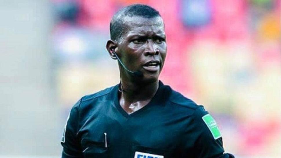 الحذر مطلوب: ذكريات سيئة للمنتخب مع حكم مباراته ضد نيجيريا!!