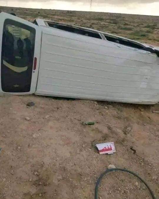 إنقلاب سيارة لواج بين قفصة وصفاقس