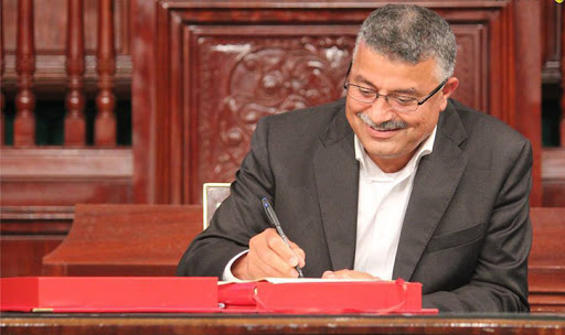 اعترف ضمنيّا بأن اتحاد الفلاحة " تابع " للنهضة : هل زلّ لسان فتحي العيادي أم أخرج " رواسب اللاوعي " دون أن يشعر؟