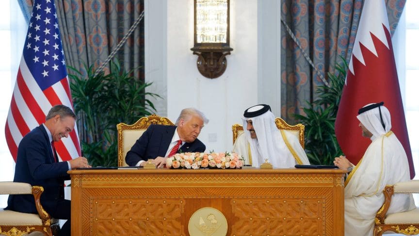 هي الاكبر في التاريخ/ قطر توقع صفقة بـ200 مليار دولار لشراء 160 طائرة من “بوينغ”