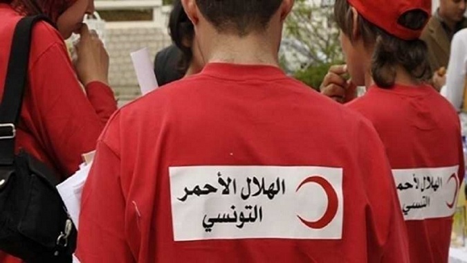 خلاف في الهلال الأحمر التونسي يحرم البلاد من مساعدة أكثر من 5 آلاف طبيب من أبنائنا في الخارج ؟