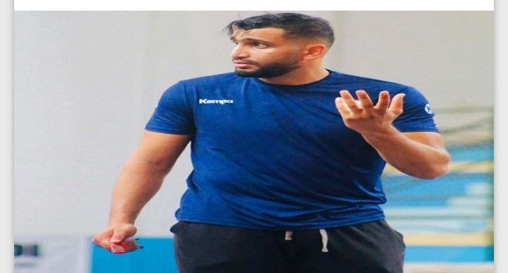 مدرب يؤكد هروب بعض لاعبي منتخب الأواسط الى قطر