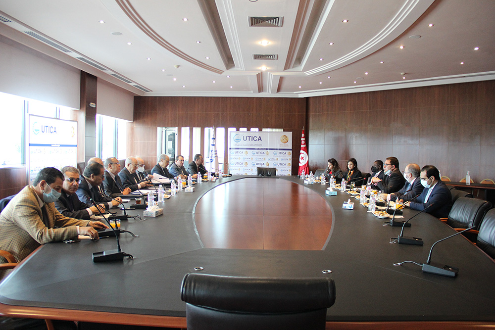 الوضع الاقتصادي والاجتماعي بتونس محور جلسة عمل جمعت الاتحاد التونسي للصناعة بوفد من البك الدولي