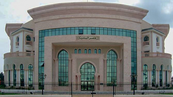 نابل: صحافي يؤكّد تعرّضه إلى الإحتجاز في مستودع البلدية ورئيسة البلدية تكذّب وتنفي وتعطي رواية أخرى