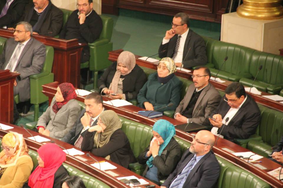 كتلة النهضة تتصدر المشهد البرلماني ب69 نائبا يليها النداء ب65 مقعدا