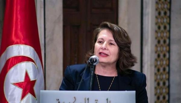 وزيرة الصناعة والمناجم والطاقة فاطمة الثابت شيبوب :صناعة مكونات السيارات تعزز تموقع تونس في المنطقة الأورو-متوسطية وافريقيا