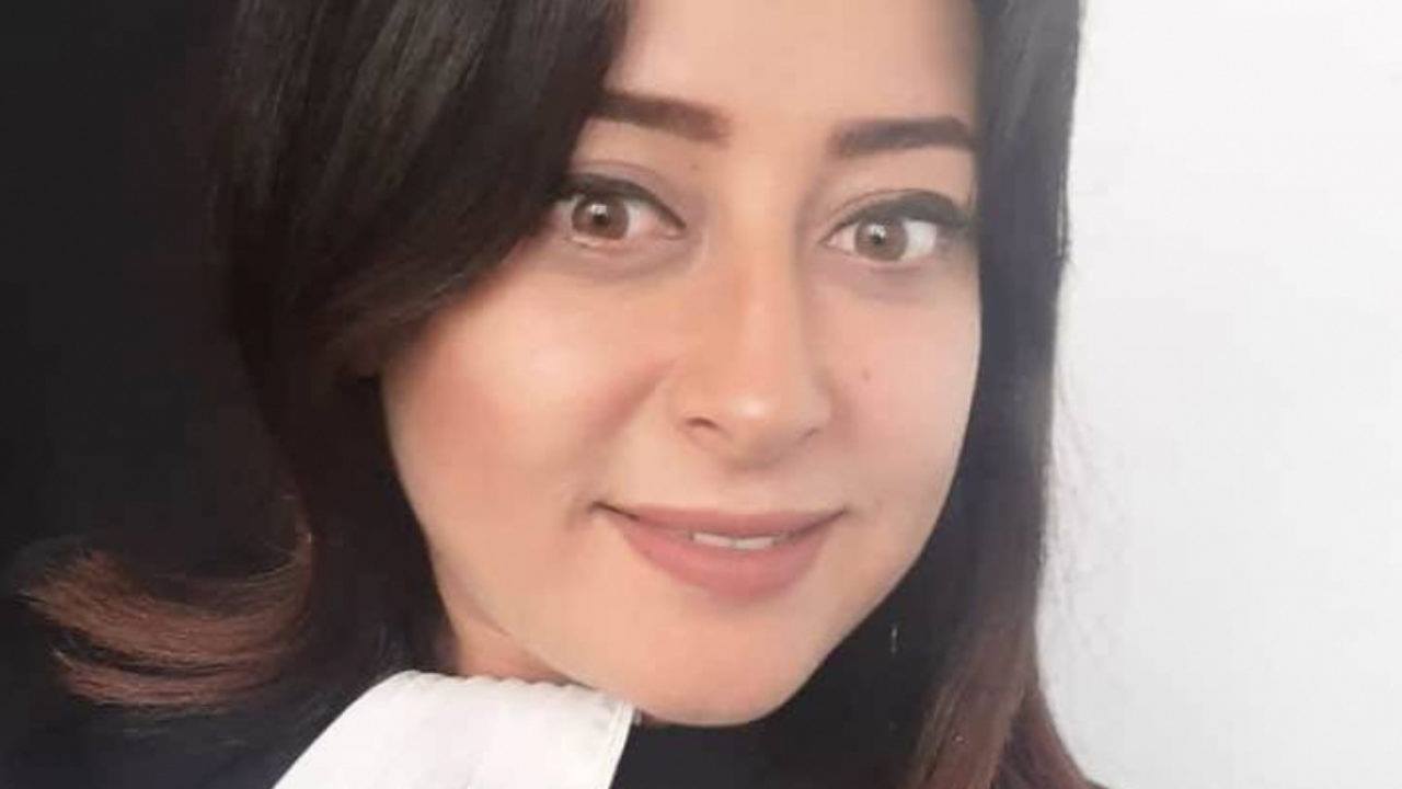 وقفة احتجاجية للمحامين بقفصة للتنديد بحادثة الإعتداء على محامية في مركز" المروج " !
