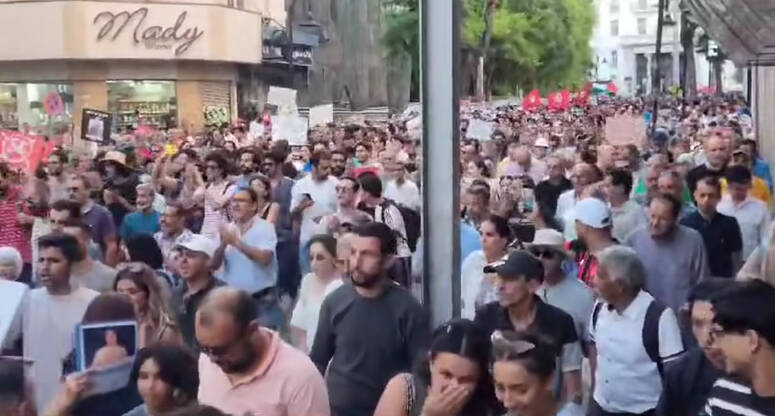 ردود فعل مختلفة حول مسيرة المعارضة