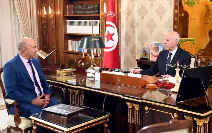 رئيس الجمهورية يستقبل رئيس مؤسسة 'فداء'