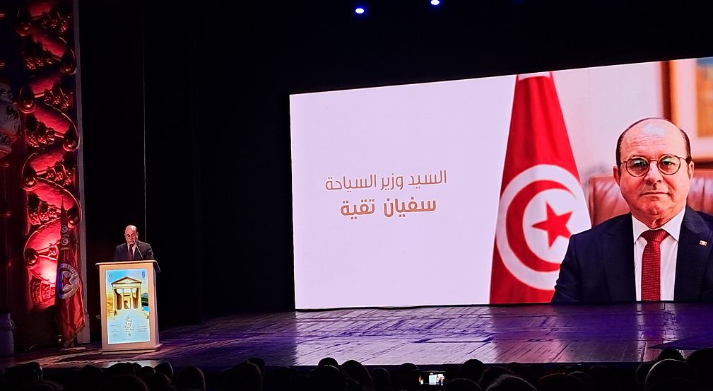 وزير السياحة: تونس تتجاوز لأول مرة في تاريخها 11 مليون سائح خلال 2025
