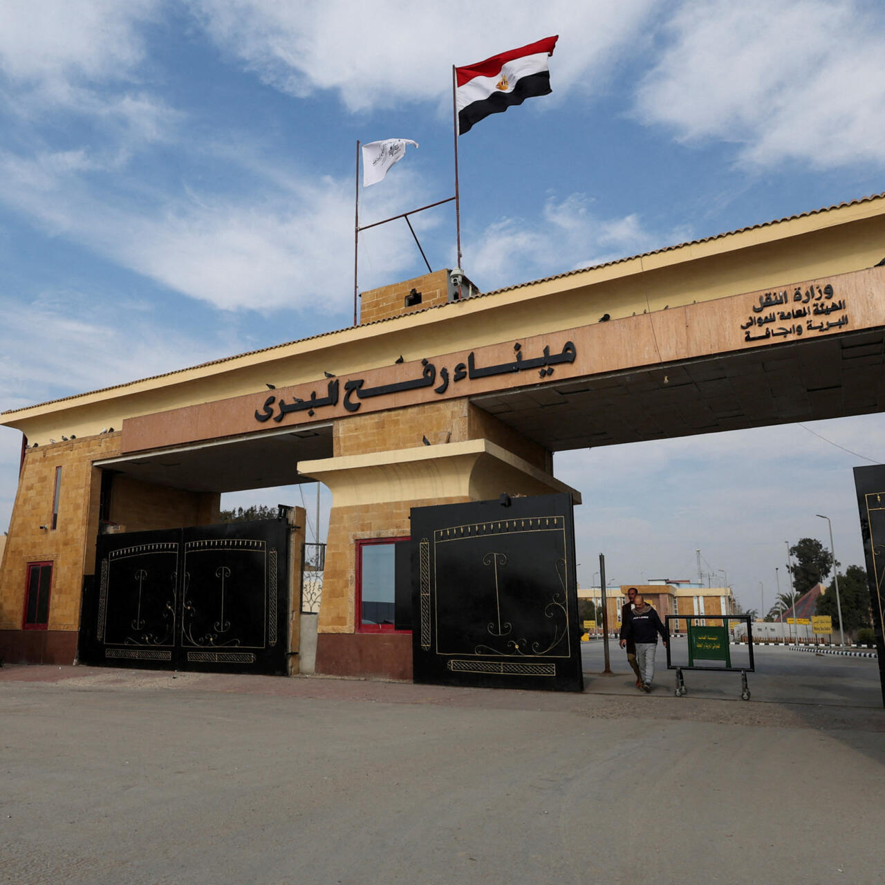 قافلة الصمود وطلب دخول غزة... الخارجية المصرية توضح