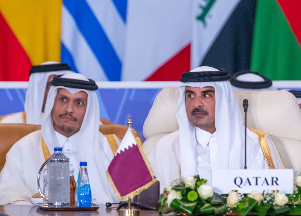 قطر تدشن جسرا بريا لتزويد غزة بالوقود