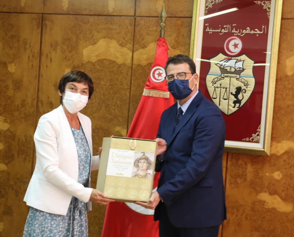 التعاون في مجالات النقل البحري والموانئ : محور جلسة عمل بين وزير النقل ووزيرة البحار الفرنسية