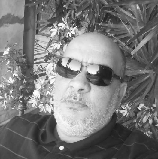وفاة الصحفي الصحفي محمود العروسي