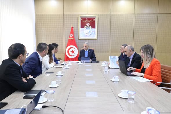  لقاء بين وزير الصحّة ووفد من شركة هواوي 