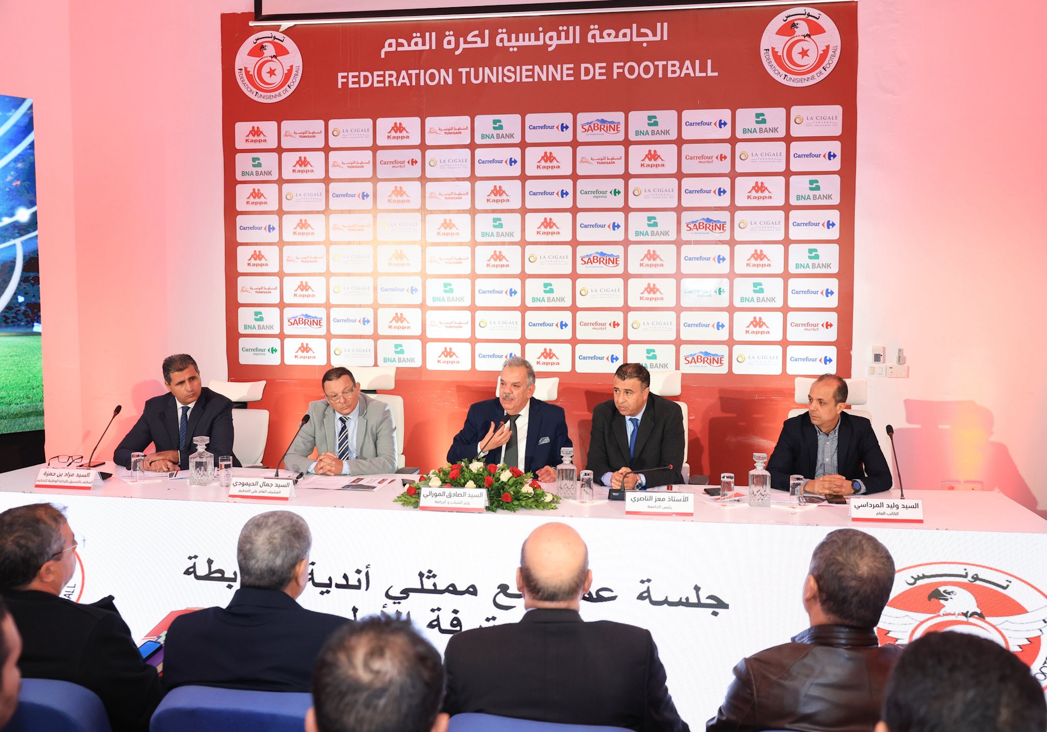 لقاء تشاوري بين الإدارة الوطنية التحكيم ورؤساء أندية الرابطة الأولى