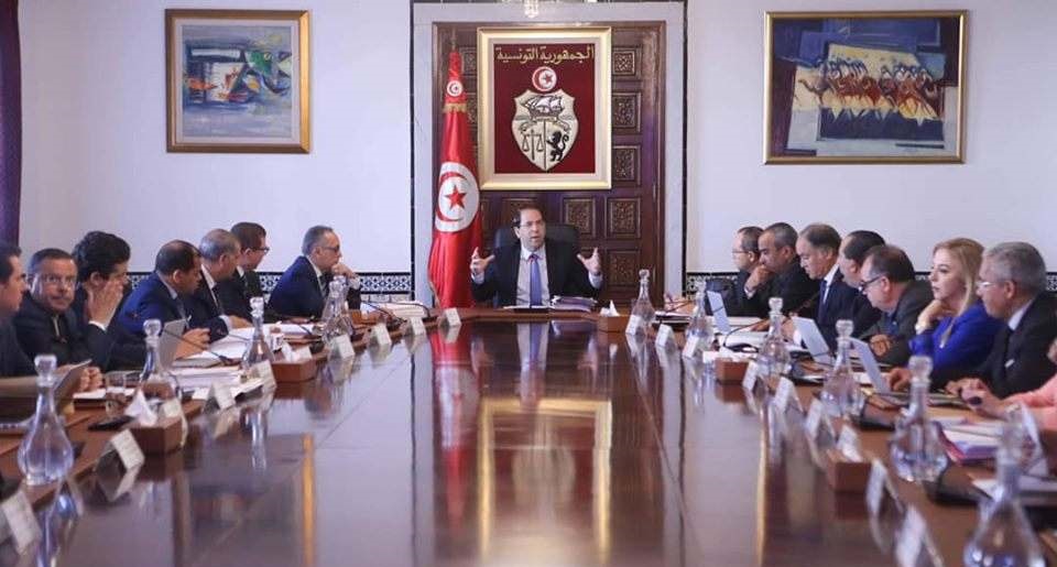 عبد الكريم الزبيدي يُلقي بهيبة الدولة عرض الحائط ويتغيّب عن المجلس الوزاري !
