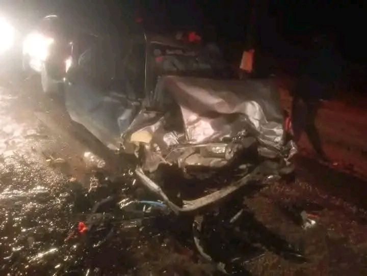 وفاة رجل وامرأة في حادث مرور شنيع