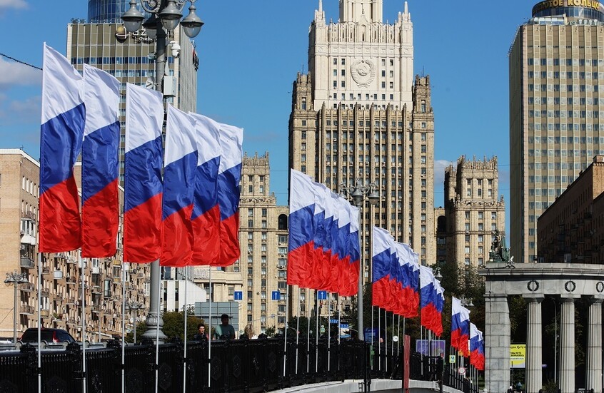 موسكو تدحض الاتهام بتورط روسيا في إلحاق الضرر بمبنى السفارة القطرية في كييف