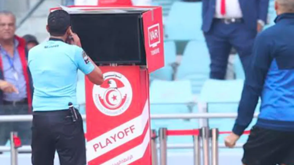 " الفيفا" يوافق على نشر  تسجيلات 'الفار' للجمهور الرياضي في تونس