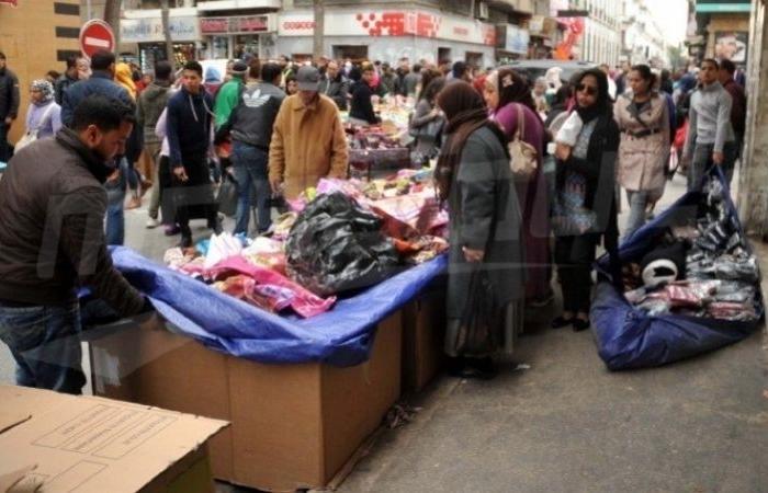 والي تونس يشرف على حملة شاملة للقضاء على كافة أشكال الانتصاب الفوضوي في العاصمة 