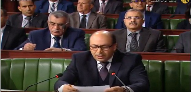 وزير النقل يبشّر التونسيين : اقترحنا زيادة 10 في المائة في تعريفات النقل لنمكّن الشركات من تغطية عجزها