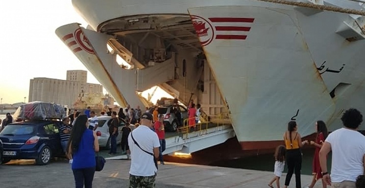 كعادتها " الحميدة " دائما : 6 ساعات كاملة من التأخير في رحلة سفينة  " قرطاج  "  نحو " جنوة "  ؟؟؟