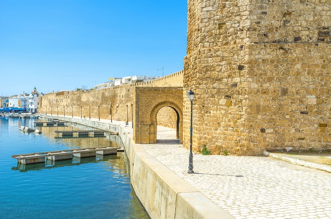بنزرت : اختفاء رئيسة فرع بنكي متّهمة بالإستيلاء على حوالي مليار من أموال الحرفاء