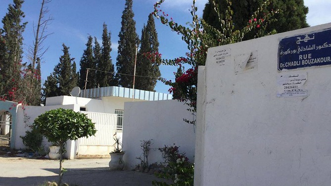 قنديل باب منارة : الدكتور المرحوم " بوزكّورة " محترم ومبجّل في سوسة و" مجهول " ومنسي في مدينته قليبية ؟