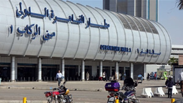 بسبب امرأة تونسية : هبوط اضطراري لطائرة سعودية بمطار القاهرة خلال رحلة نحو تونس