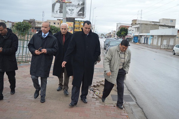 والي تونس يتابع حملة النظافة بسيدي حسين السيجومي