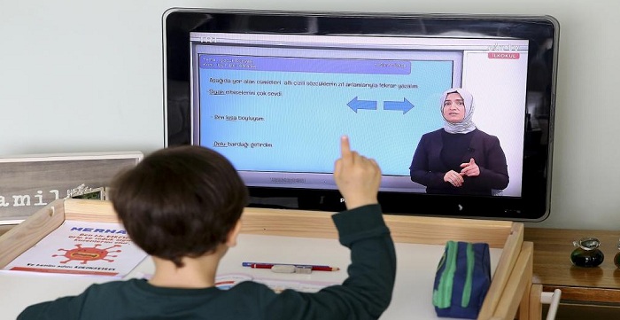 قريبا في تونس : باقة قنوات فضائية تربوية للتعلّم عن بعد لفائدة كافة التونسيين
