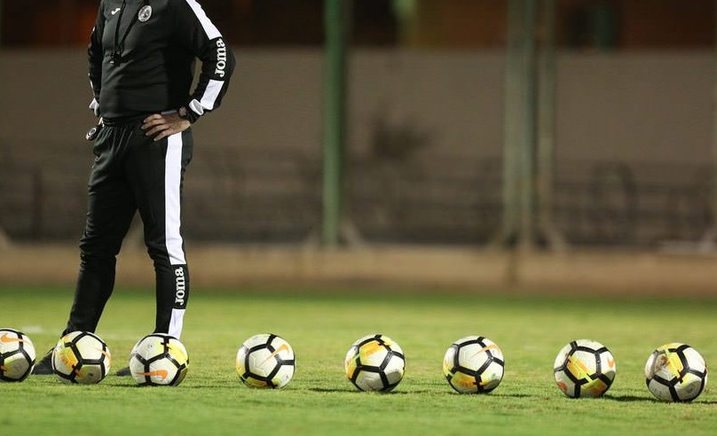 يحدث في الكرة التونسية : موسم إقالة المدرّبين  ينطلق قبل انطلاق البطولة  !