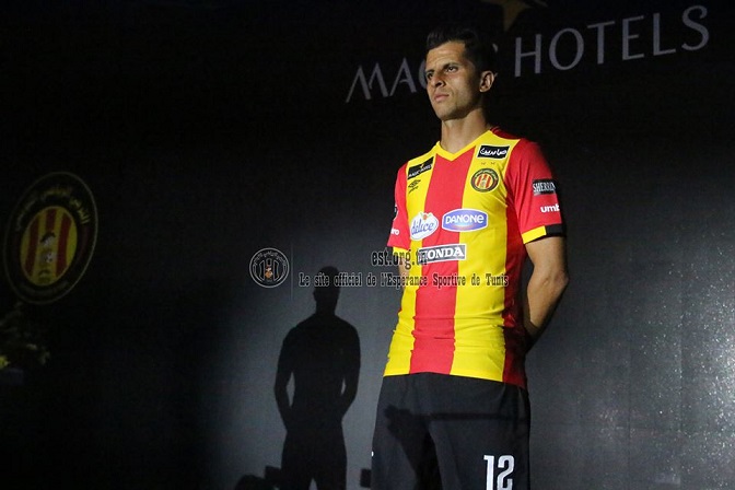 الترجّي الرياضي يقدّم  في الحمامات أزياءه الجديدة بإمضاء العلامة   البريطانية الشهيرة   UMBRO 