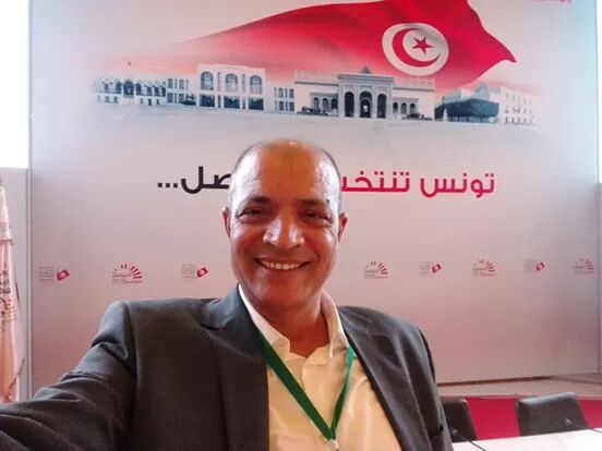 مرصد شاهد يؤكّد ايقاف منسّقه الجهوي بتونس بعد توثيقه توزيع أموال على ناخبين في الكبارية