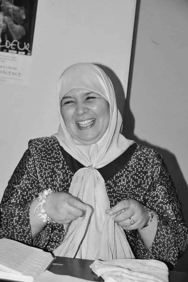 الأحد إقامة مراسم دفن الفقيدة محرزية العبيدي