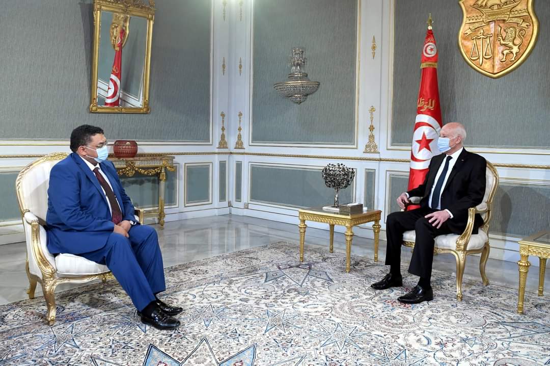 سعيد يؤكد لدى استقباله زيتون أنه لا يوزع صكوك الوطنية ولا ينتزعها من أحد