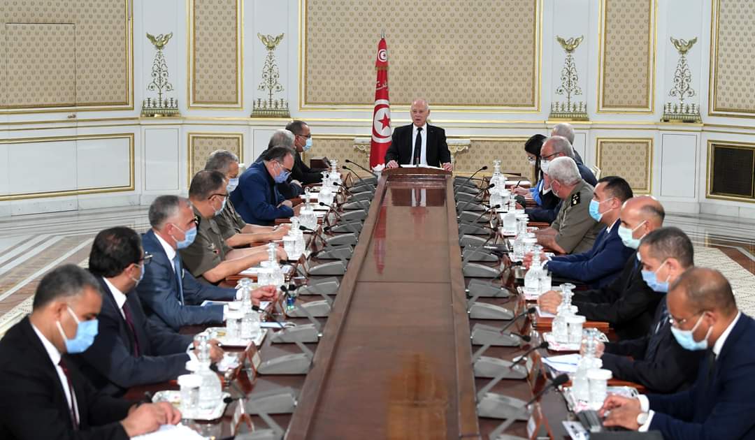 في خطاب رئيس الجمهورية : تناقضات ولغة خشبية... 