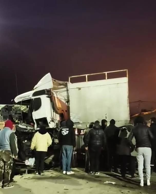 اصطدام شاحنة قوارير غاز بقطار نقل بضائع
