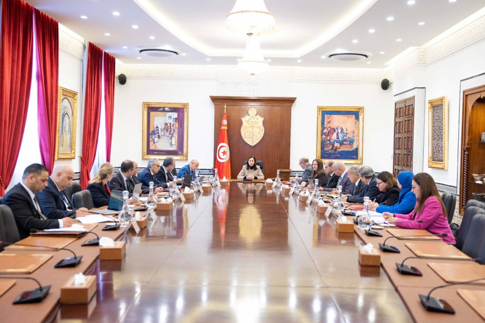 مجلس وزاري باشراف رئيسة الحكومة..هذه محاوره..