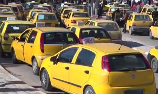 الغرفة النقابية الوطنية لأصحاب سيارات الأجرة تدعو منظوريها إلى " تصعيد النضال " بداية من 15 نوفمبر