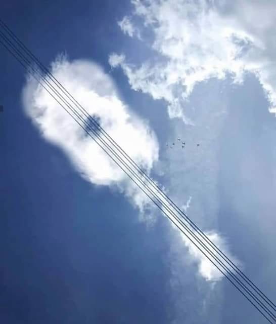 صورة خير من ألف مقال : إبداع مصوّر يعانق الخيال ويلامس السماء