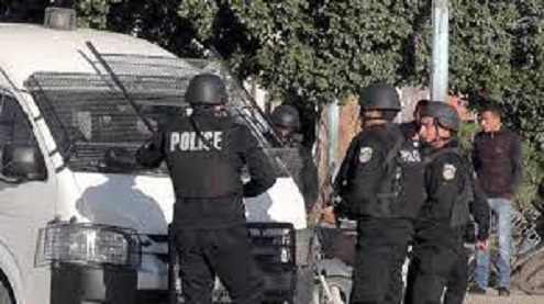 حصيلة يوم واحد : إلقاء القبض على أكثر من 900 شخص  مفتش عنهم و400  آخرين تورّطوا في جرائم أخرى  