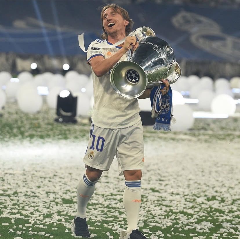 الأمير يودّع ريال مدريد: نهاية أسطورة دامت 13 عامًا من الولاء