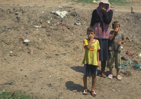 قرب الهوارية :  12 ألف ساكن يعانون من السرطان وضيق التنفّس والأمراض الجلدية بسبب مصنع طماطم 